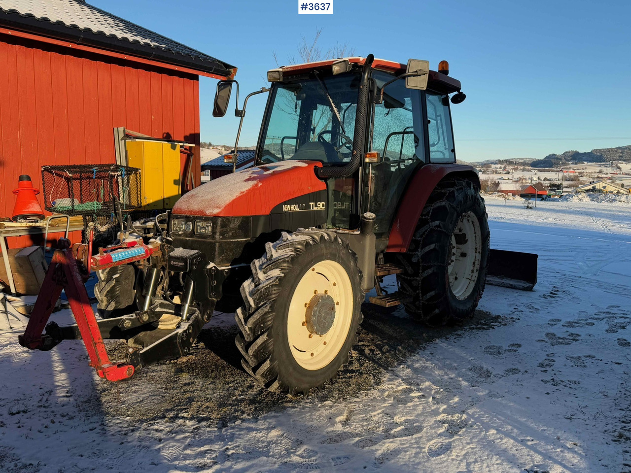 1999 New Holland TL90 with chain for sale! - Farm tractor: picture 1 1999 New Holland TL90 with chain for sale! - Farm tractor: picture 1