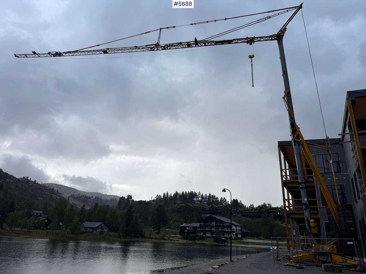 1999 Potain HD 40 A - Self-erecting tower crane: picture 1 1999 Potain HD 40 A - Self-erecting tower crane: picture 1