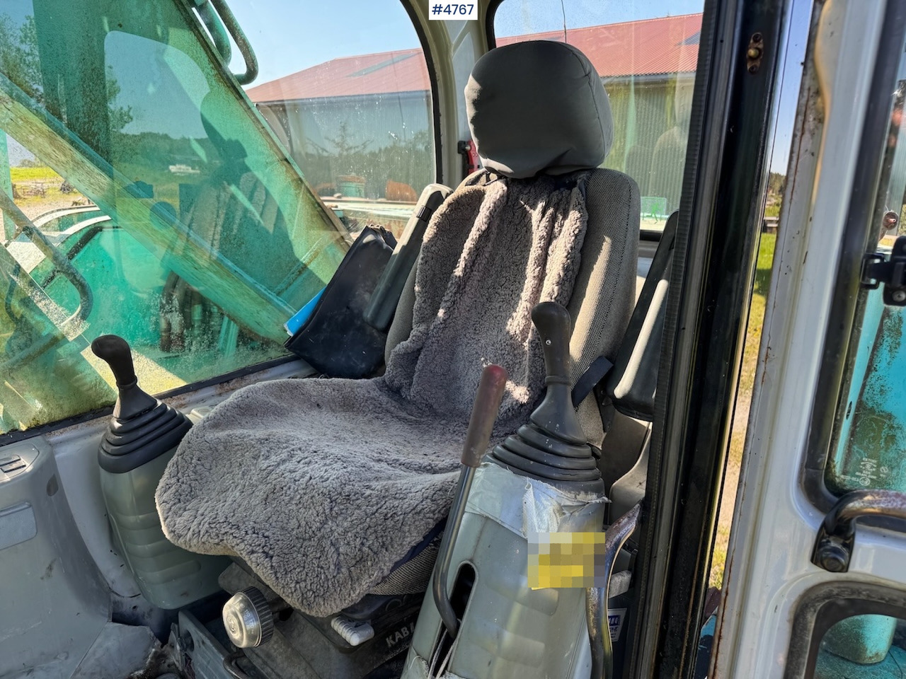 2000 Kobelco SK 200 SR - Excavator: picture 4 2000 Kobelco SK 200 SR - Excavator: picture 4