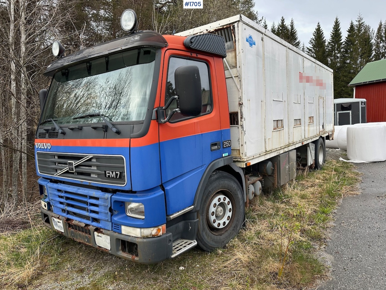 2000 Volvo 250 4x2 reparasjonsobjekt - Box truck: picture 2 2000 Volvo 250 4x2 reparasjonsobjekt - Box truck: picture 2