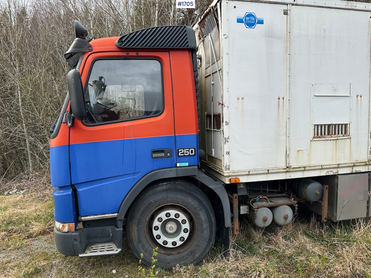 2000 Volvo 250 4x2 reparasjonsobjekt - Box truck: picture 4 2000 Volvo 250 4x2 reparasjonsobjekt - Box truck: picture 4