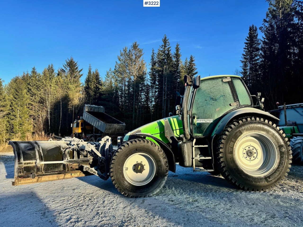 2001 Deutz-Fahr Agrotron 120 4x4 tractor with front loader, 2 sets of tires, snowplow mount, and blade. - Farm tractor: picture 5 2001 Deutz-Fahr Agrotron 120 4x4 tractor with front loader, 2 sets of tires, snowplow mount, and blade. - Farm tractor: picture 5