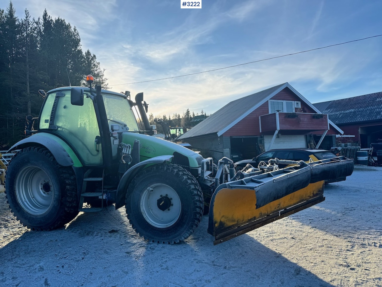 2001 Deutz-Fahr Agrotron 120 4x4 tractor with front loader, 2 sets of tires, snowplow mount, and blade. - Farm tractor: picture 1 2001 Deutz-Fahr Agrotron 120 4x4 tractor with front loader, 2 sets of tires, snowplow mount, and blade. - Farm tractor: picture 1