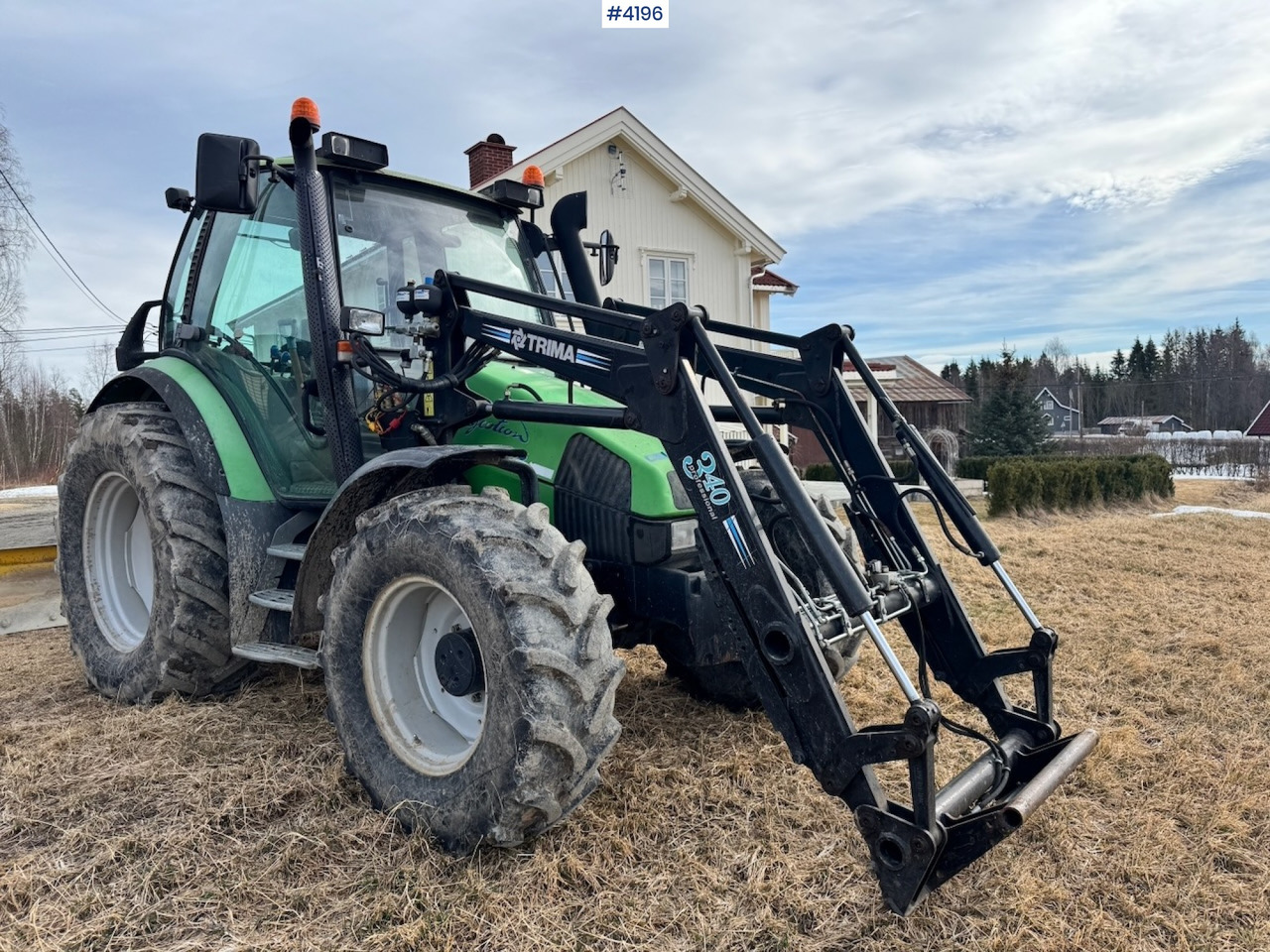 2001 Deutz-fahr Agrotron 85 w/ Front loader. 4450 hours! - Farm tractor: picture 1 2001 Deutz-fahr Agrotron 85 w/ Front loader. 4450 hours! - Farm tractor: picture 1