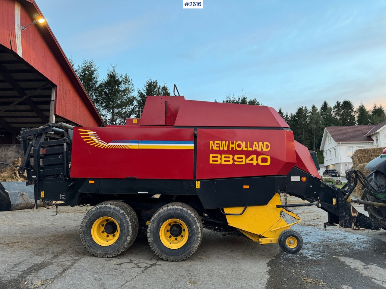 2001 New Holland BB940 square baler - Hay and forage equipment: picture 2 2001 New Holland BB940 square baler - Hay and forage equipment: picture 2