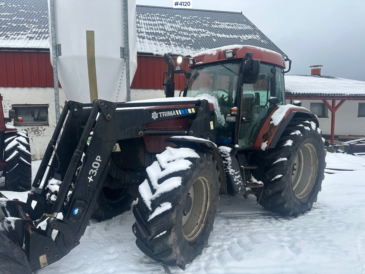 2002 CASE MX 135 MAXXUM 4x4 tractor with front loader. - Farm tractor: picture 2 2002 CASE MX 135 MAXXUM 4x4 tractor with front loader. - Farm tractor: picture 2