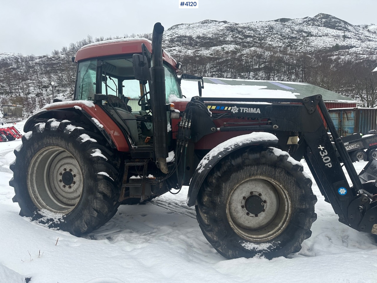 2002 CASE MX 135 MAXXUM 4x4 tractor with front loader. - Farm tractor: picture 1 2002 CASE MX 135 MAXXUM 4x4 tractor with front loader. - Farm tractor: picture 1