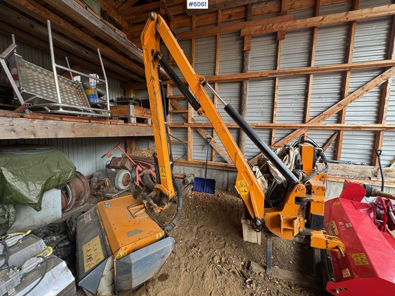 Hay and forage equipment 2002 Ferry pasture mower with TN120 cutting head and extra mowing unit: picture 9
