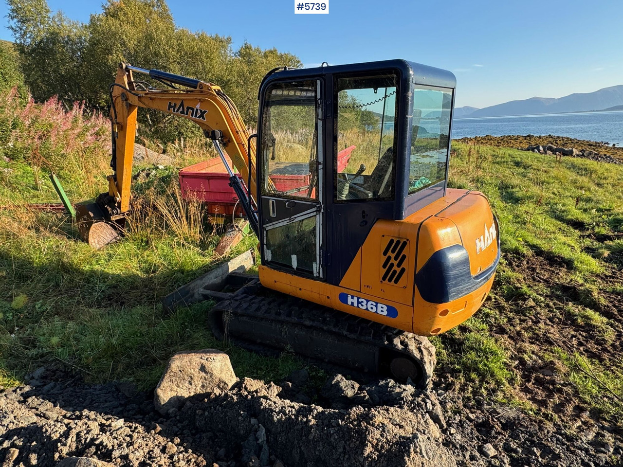 2003 Hanix H36B w/ Polishing tray, Narrow tray, profile tray, sole tray and digging tray! - Excavator: picture 3 2003 Hanix H36B w/ Polishing tray, Narrow tray, profile tray, sole tray and digging tray! - Excavator: picture 3