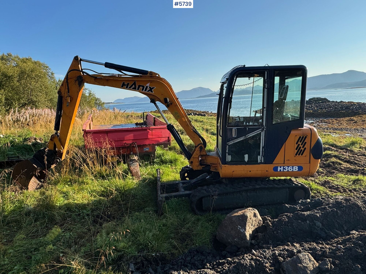 2003 Hanix H36B w/ Polishing tray, Narrow tray, profile tray, sole tray and digging tray! - Excavator: picture 2 2003 Hanix H36B w/ Polishing tray, Narrow tray, profile tray, sole tray and digging tray! - Excavator: picture 2