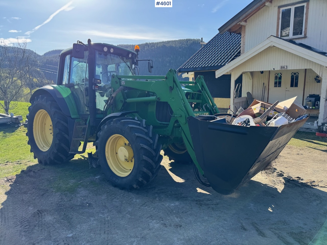 Farm tractor 2003 John Deere 6620 w/front loader: picture 25
