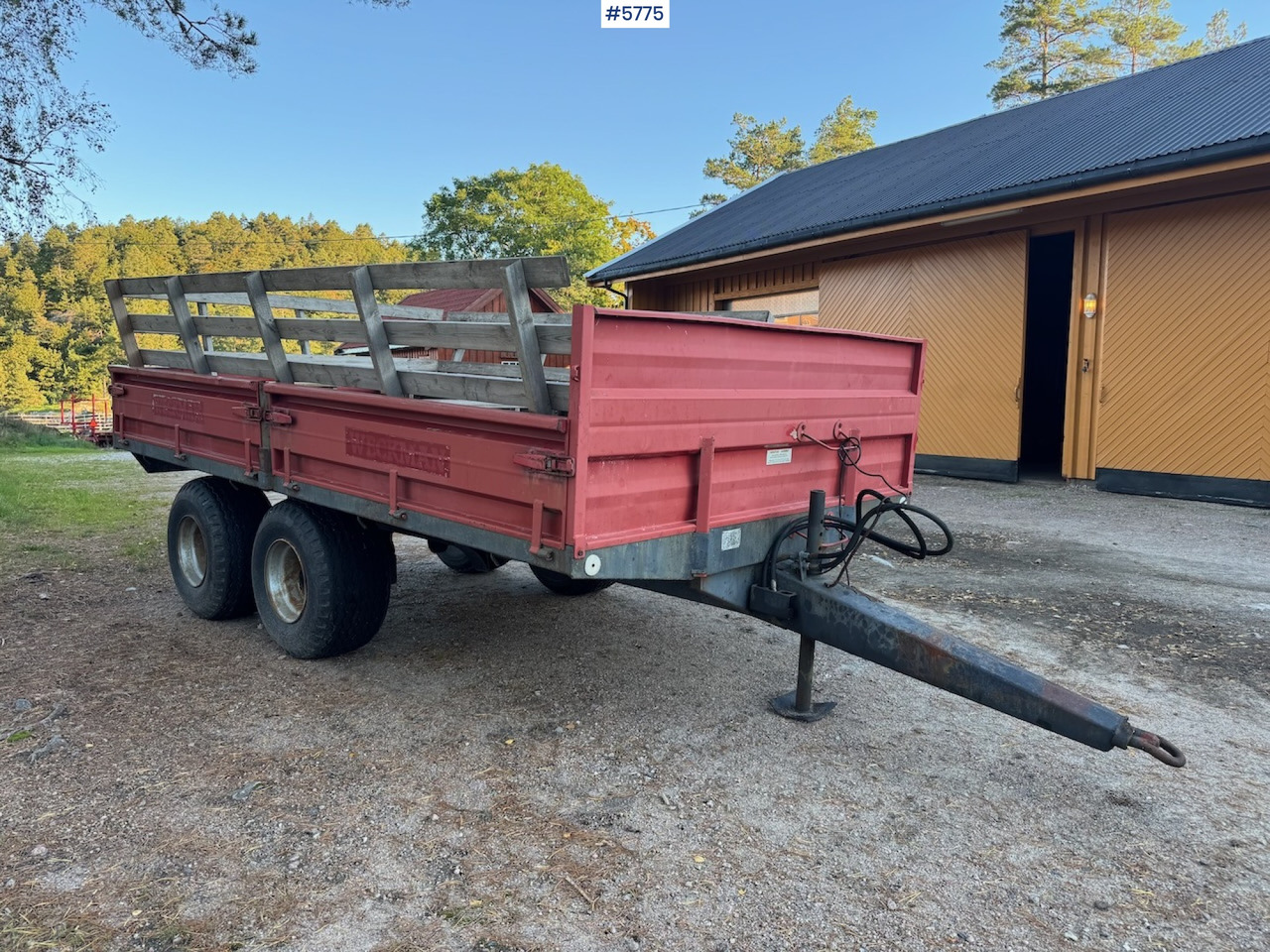 2003 Weckman 90 w/ brakes. - Farm trailer: picture 4 2003 Weckman 90 w/ brakes. - Farm trailer: picture 4