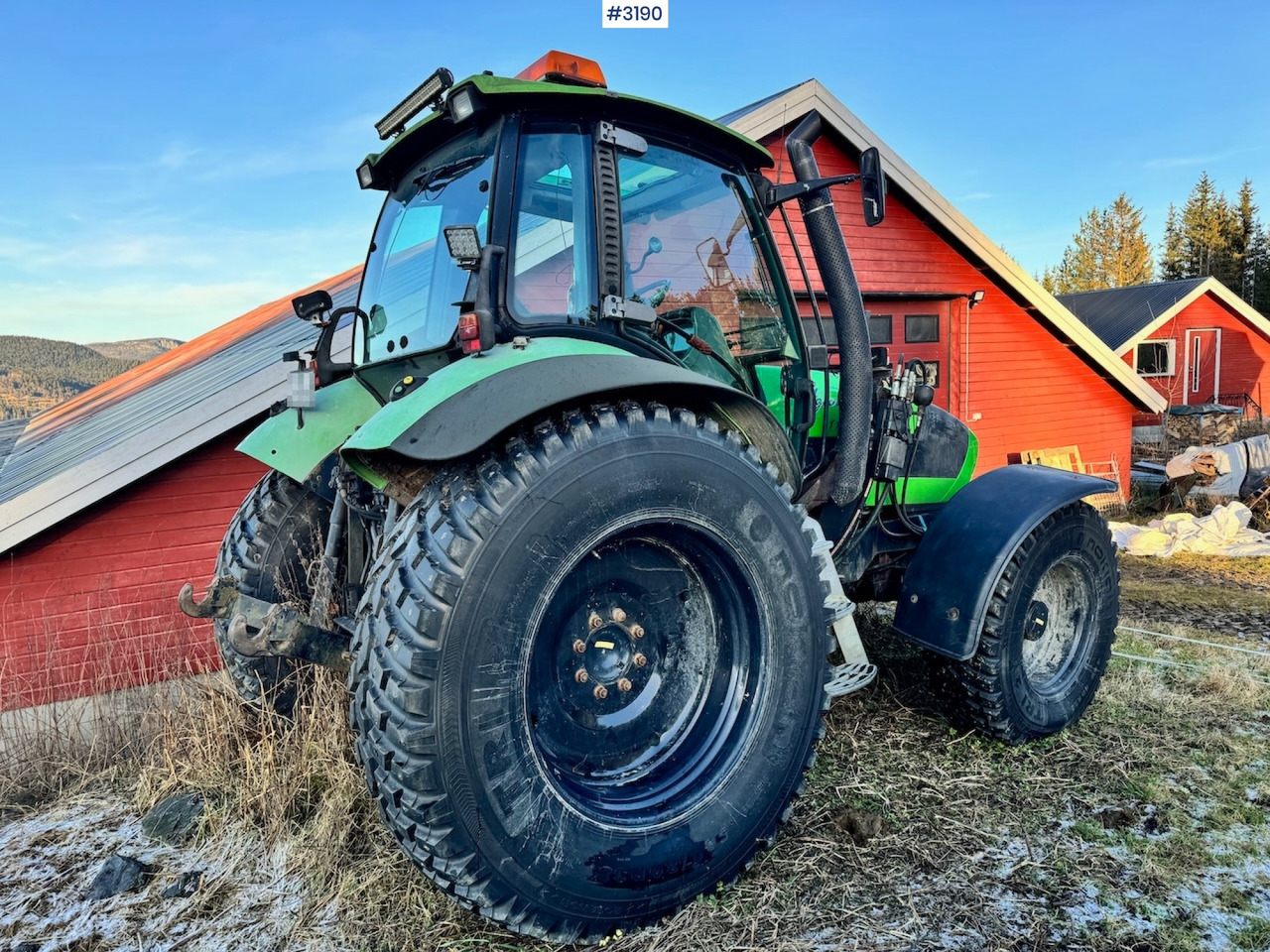 2004 Deutz-Fahr Agrotron 1130 4x4 Snow-Ready Tractor with Front Loader, Bucket, and 2 Sets of Tires - Farm tractor: picture 3 2004 Deutz-Fahr Agrotron 1130 4x4 Snow-Ready Tractor with Front Loader, Bucket, and 2 Sets of Tires - Farm tractor: picture 3