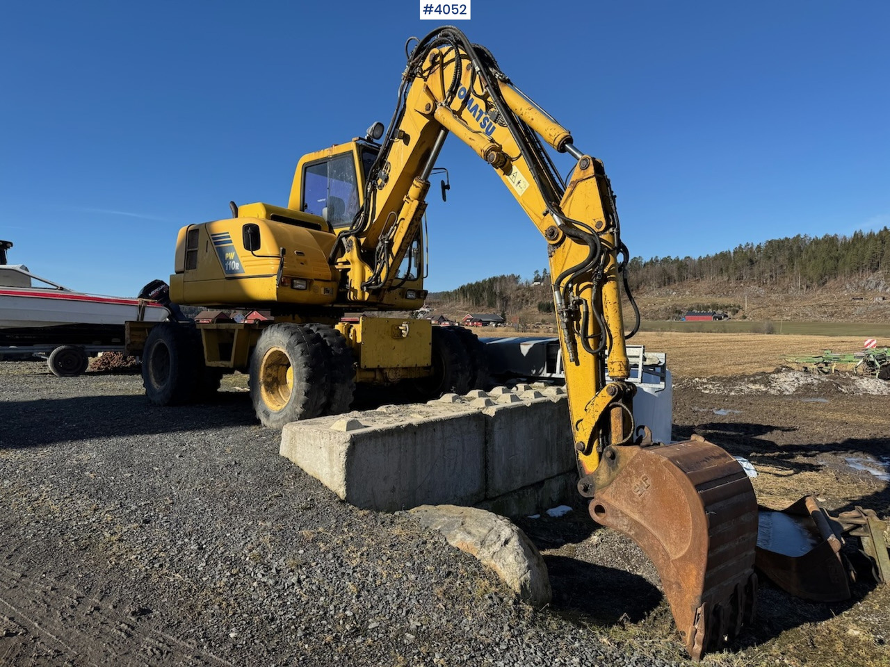 2004 Komatsu PW 110R - Excavator: picture 1 2004 Komatsu PW 110R - Excavator: picture 1