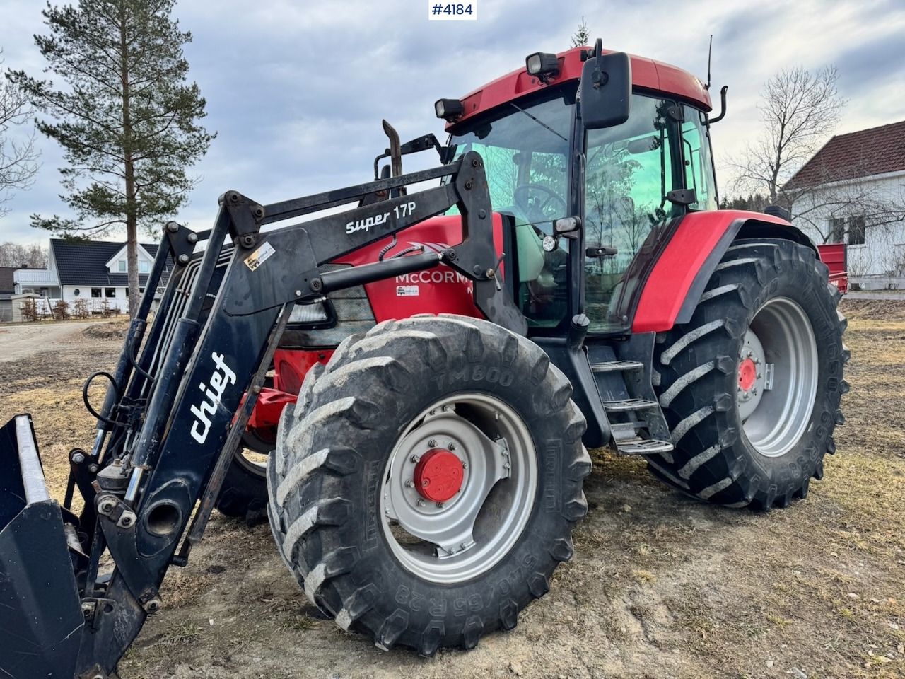 2004 McCormick MC115 4x4 w/ Front Loader and Bucket. - Farm tractor: picture 2 2004 McCormick MC115 4x4 w/ Front Loader and Bucket. - Farm tractor: picture 2