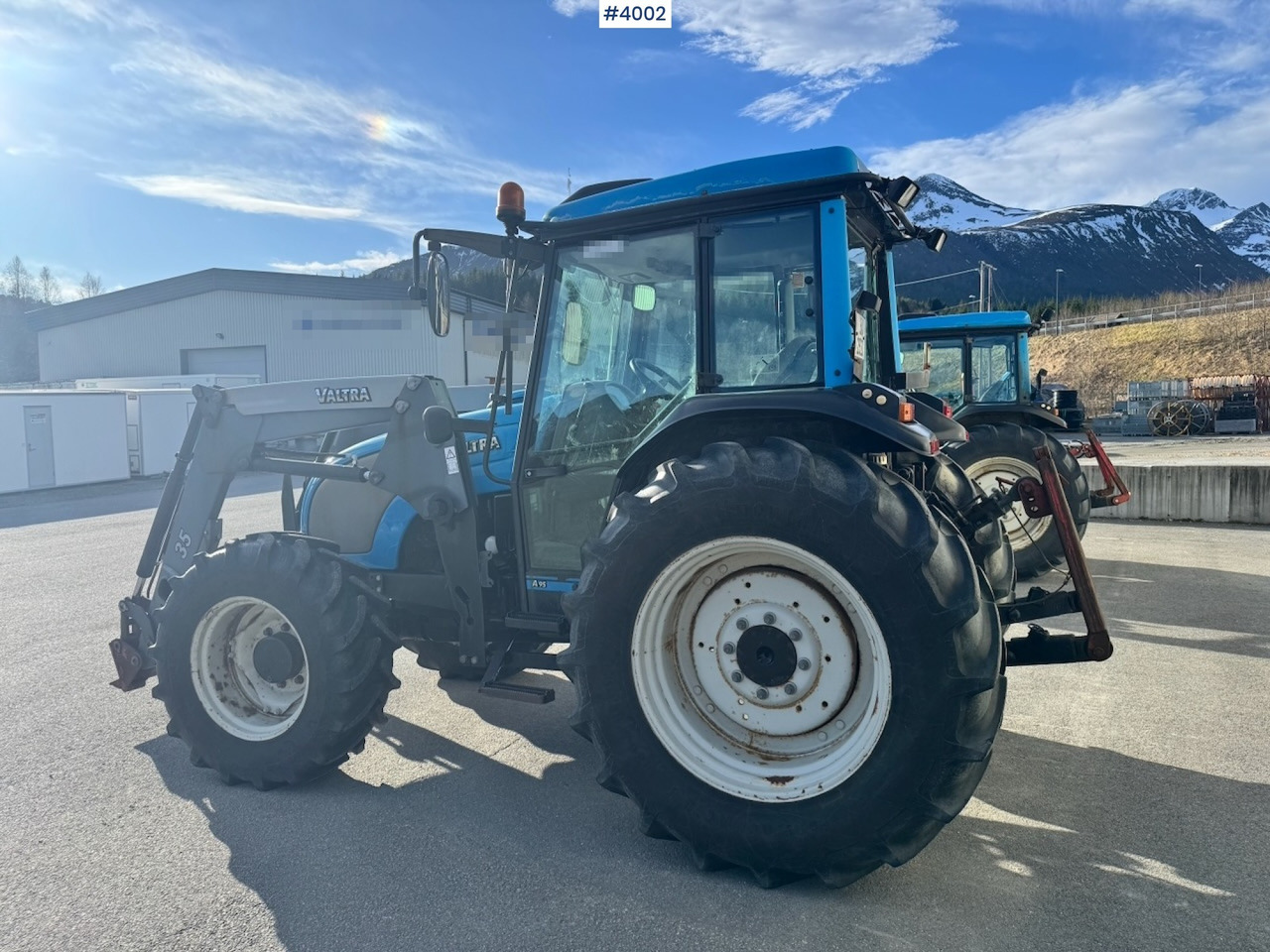 2006 Valtra A95-4 4x4 w/ Front loader. 2700 hours! - Farm tractor: picture 4 2006 Valtra A95-4 4x4 w/ Front loader. 2700 hours! - Farm tractor: picture 4