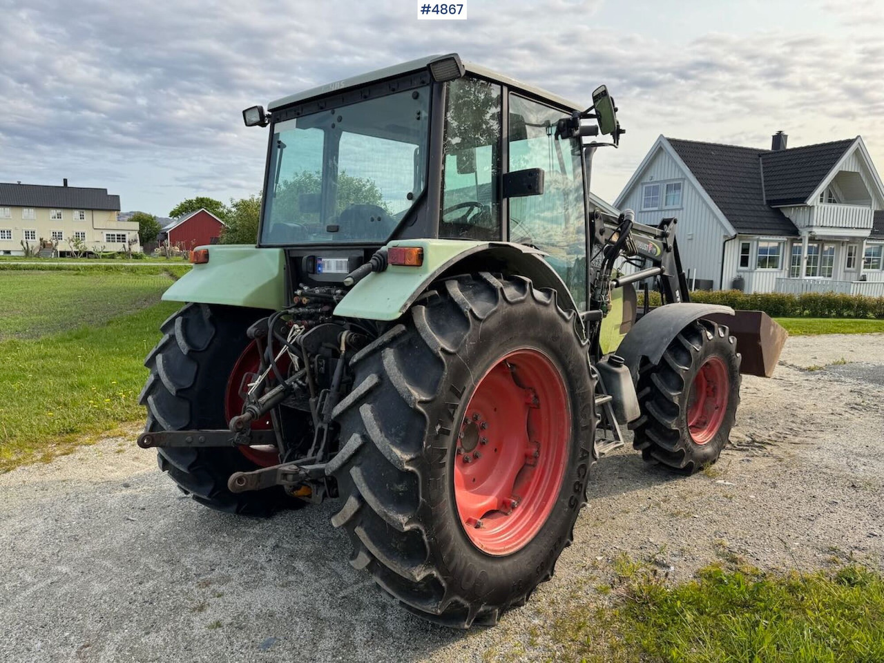 2007 Claas Celtis 446 with front loader, pallet forks, and bucket - Farm tractor: picture 4 2007 Claas Celtis 446 with front loader, pallet forks, and bucket - Farm tractor: picture 4
