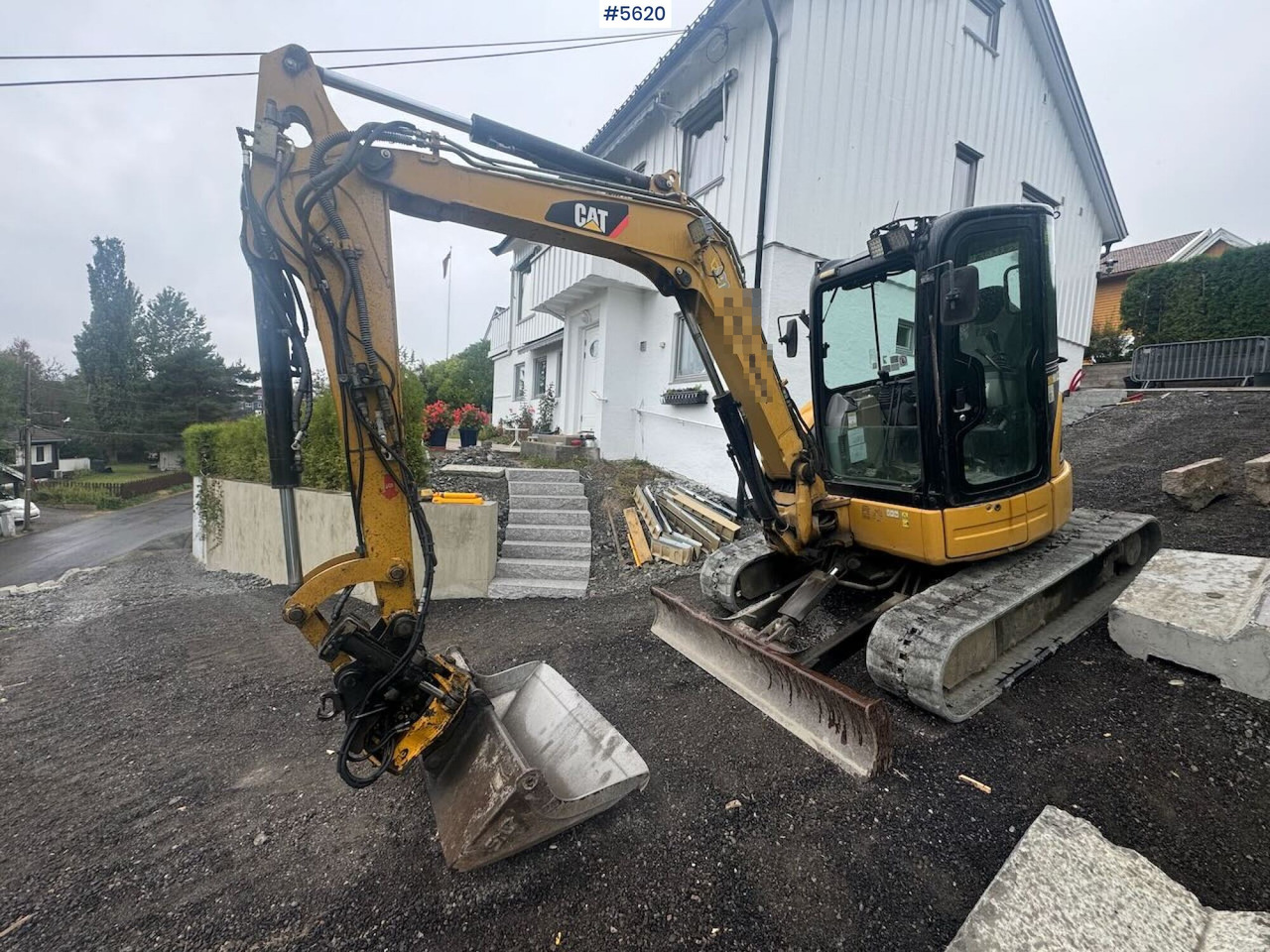 Excavator 2008 CAT 305C CR Tracked Excavator with Tilt and 2 Buckets: picture 9