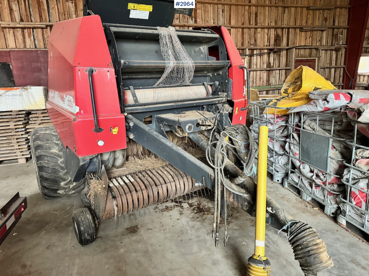 2008 Vicon RF2235 Round baler - Hay and forage equipment: picture 1 2008 Vicon RF2235 Round baler - Hay and forage equipment: picture 1