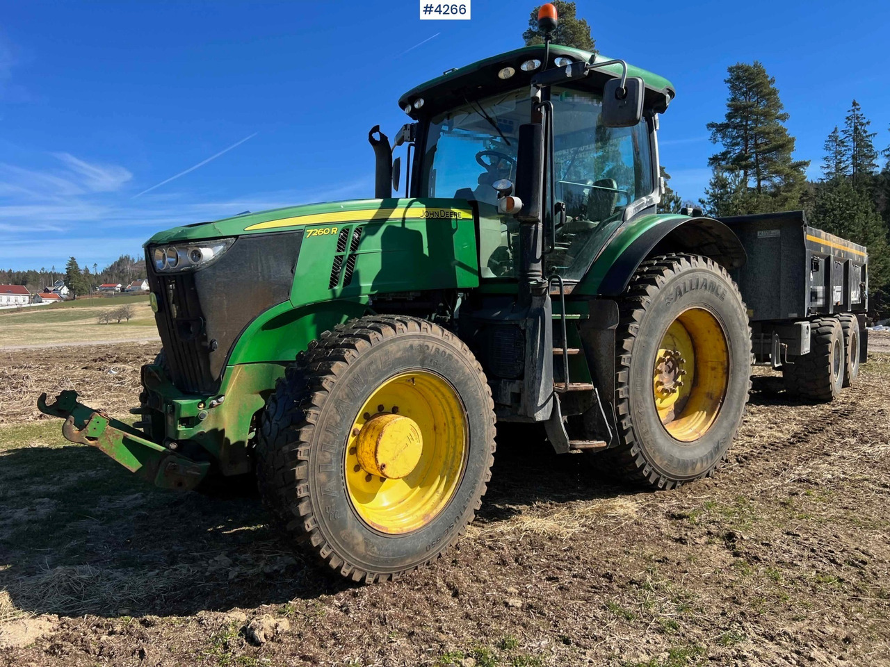 2012 John Deere 7260R Tractor w/ PTO - Farm tractor: picture 3 2012 John Deere 7260R Tractor w/ PTO - Farm tractor: picture 3