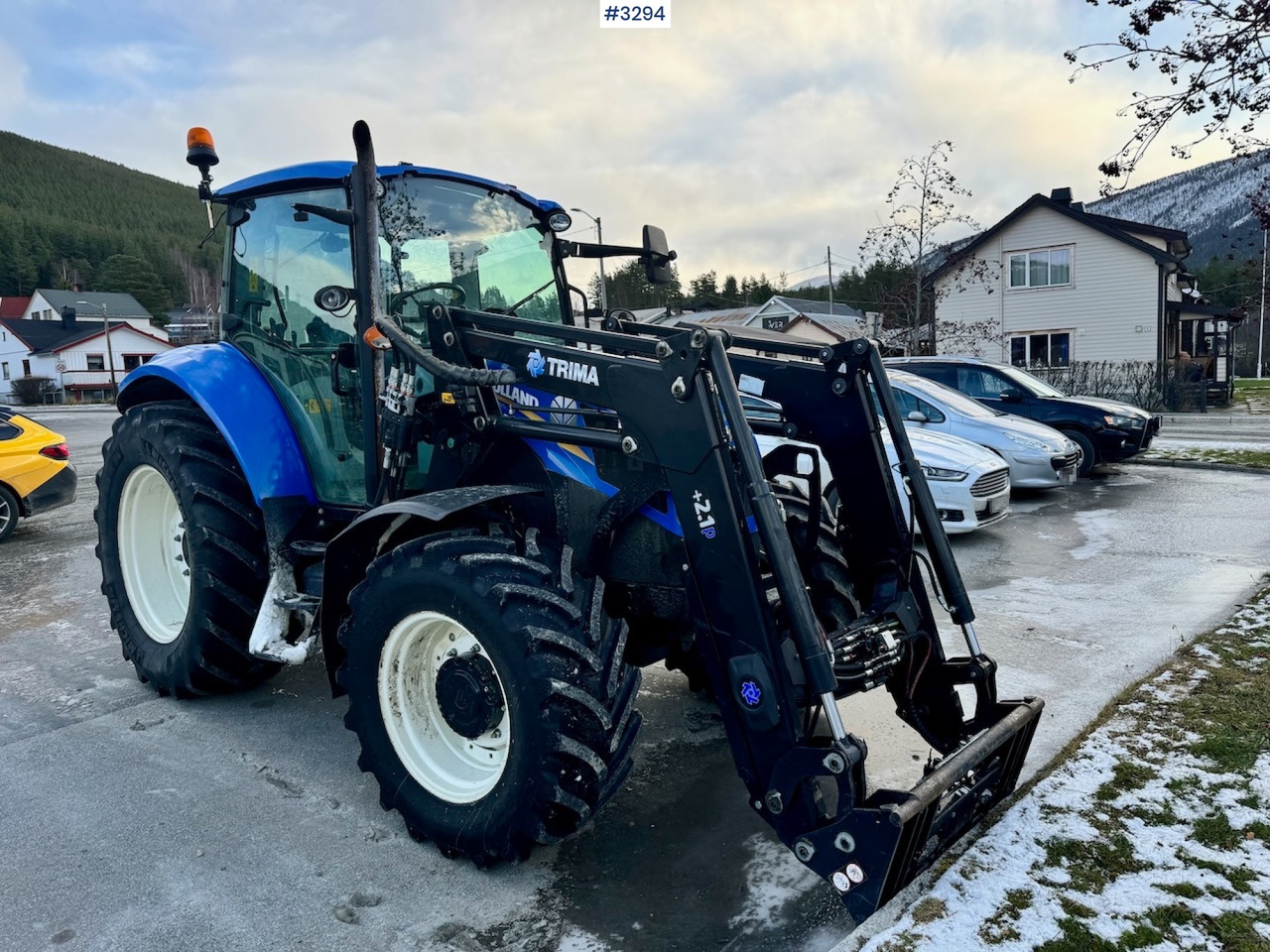 2013 New Holland T5.95 with Trima +2.1P Front Loader. New Engine! - Farm tractor: picture 2 2013 New Holland T5.95 with Trima +2.1P Front Loader. New Engine! - Farm tractor: picture 2