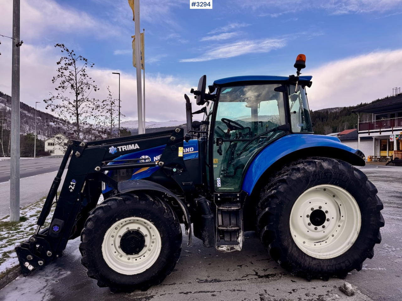 2013 New Holland T5.95 with Trima +2.1P Front Loader. New Engine! - Farm tractor: picture 1 2013 New Holland T5.95 with Trima +2.1P Front Loader. New Engine! - Farm tractor: picture 1