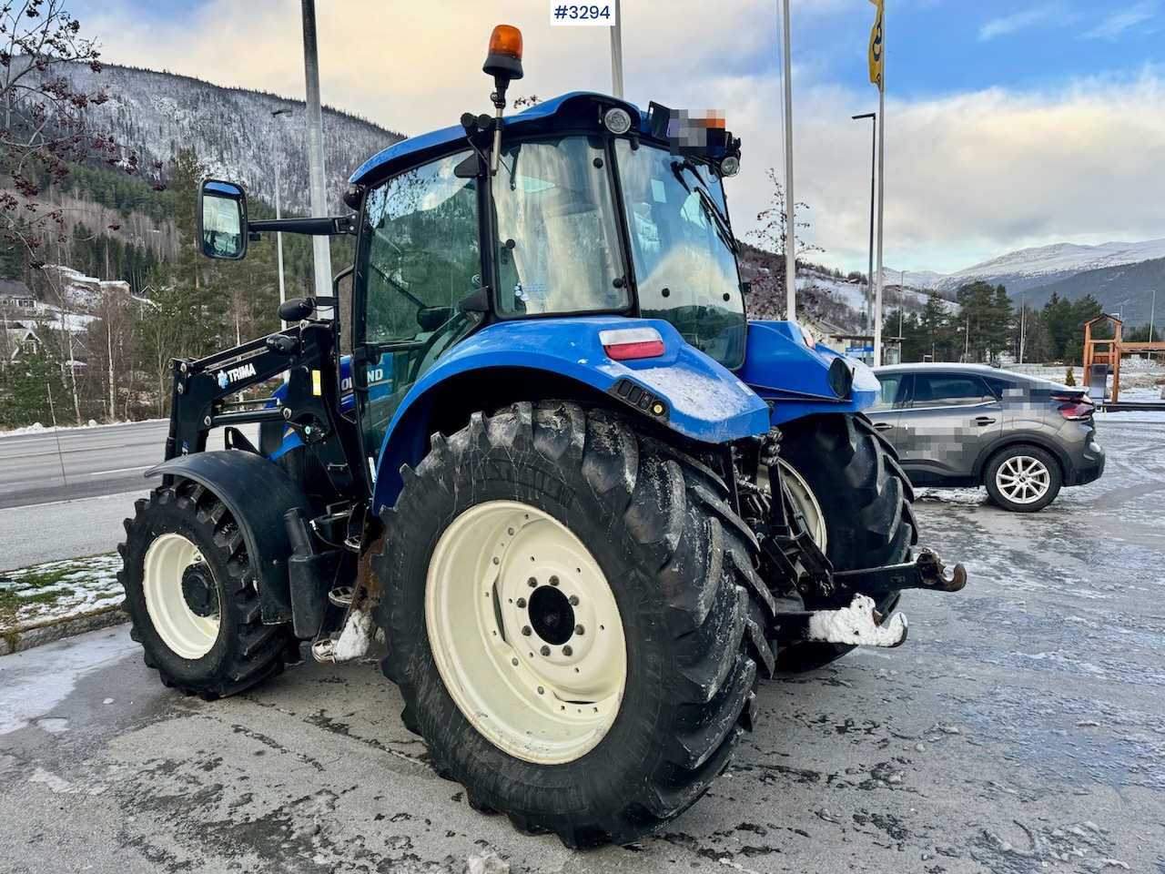 2013 New Holland T5.95 with Trima +2.1P Front Loader. New Engine! - Farm tractor: picture 3 2013 New Holland T5.95 with Trima +2.1P Front Loader. New Engine! - Farm tractor: picture 3