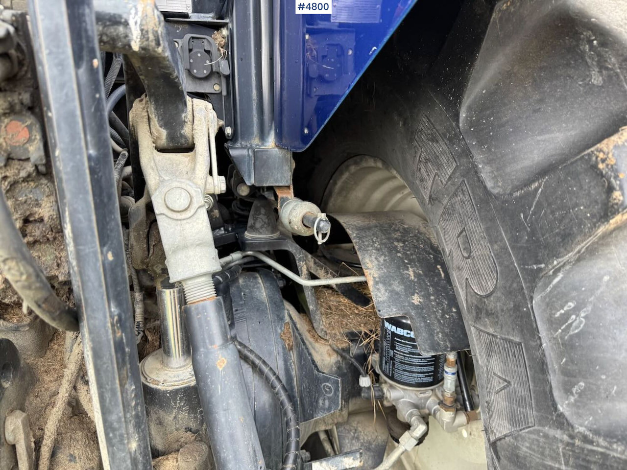 Farm tractor 2013 New Holland T7.210 AC Blue Power m/ Frontlaster: picture 19 Farm tractor 2013 New Holland T7.210 AC Blue Power m/ Frontlaster: picture 19