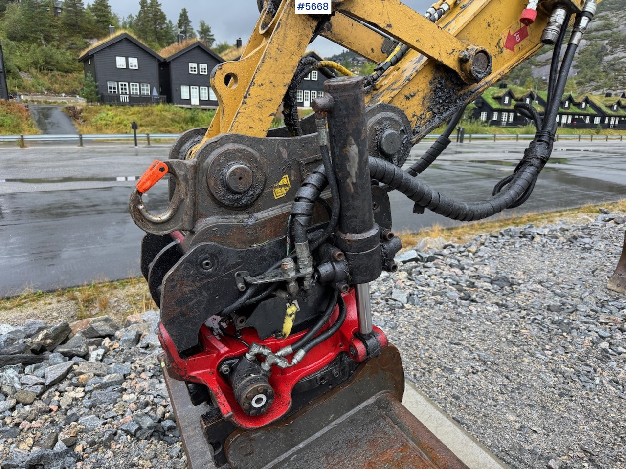 2014 Cat 311F LRR w/ rotor tilt and buckets. - Excavator: picture 3 2014 Cat 311F LRR w/ rotor tilt and buckets. - Excavator: picture 3