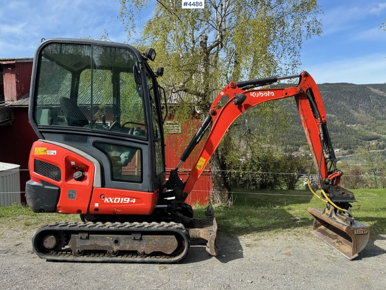 2014 Kubota KX019 Mini excavator with two buckets - Excavator: picture 1 2014 Kubota KX019 Mini excavator with two buckets - Excavator: picture 1
