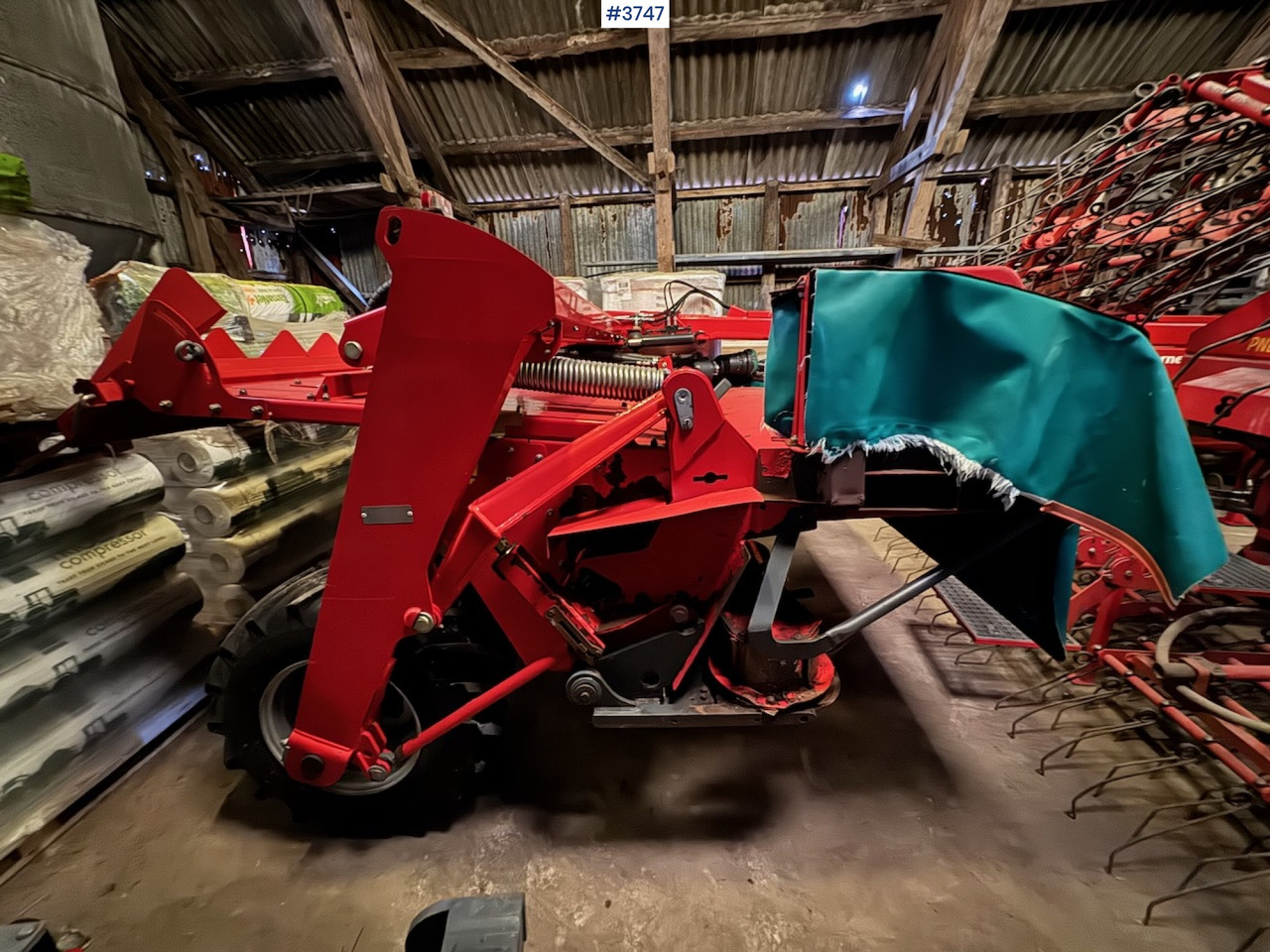 2017 Kverneland 4332LT Trailed mower. - Hay and forage equipment: picture 4 2017 Kverneland 4332LT Trailed mower. - Hay and forage equipment: picture 4