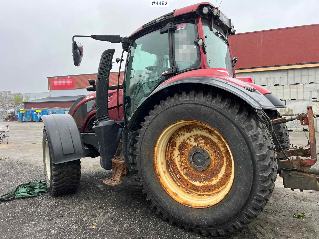 2017 Valtra T234 tractor Plow rigged Tractor w/ 2011 Foss-Eik 5.150 Trailer - Farm tractor: picture 4 2017 Valtra T234 tractor Plow rigged Tractor w/ 2011 Foss-Eik 5.150 Trailer - Farm tractor: picture 4