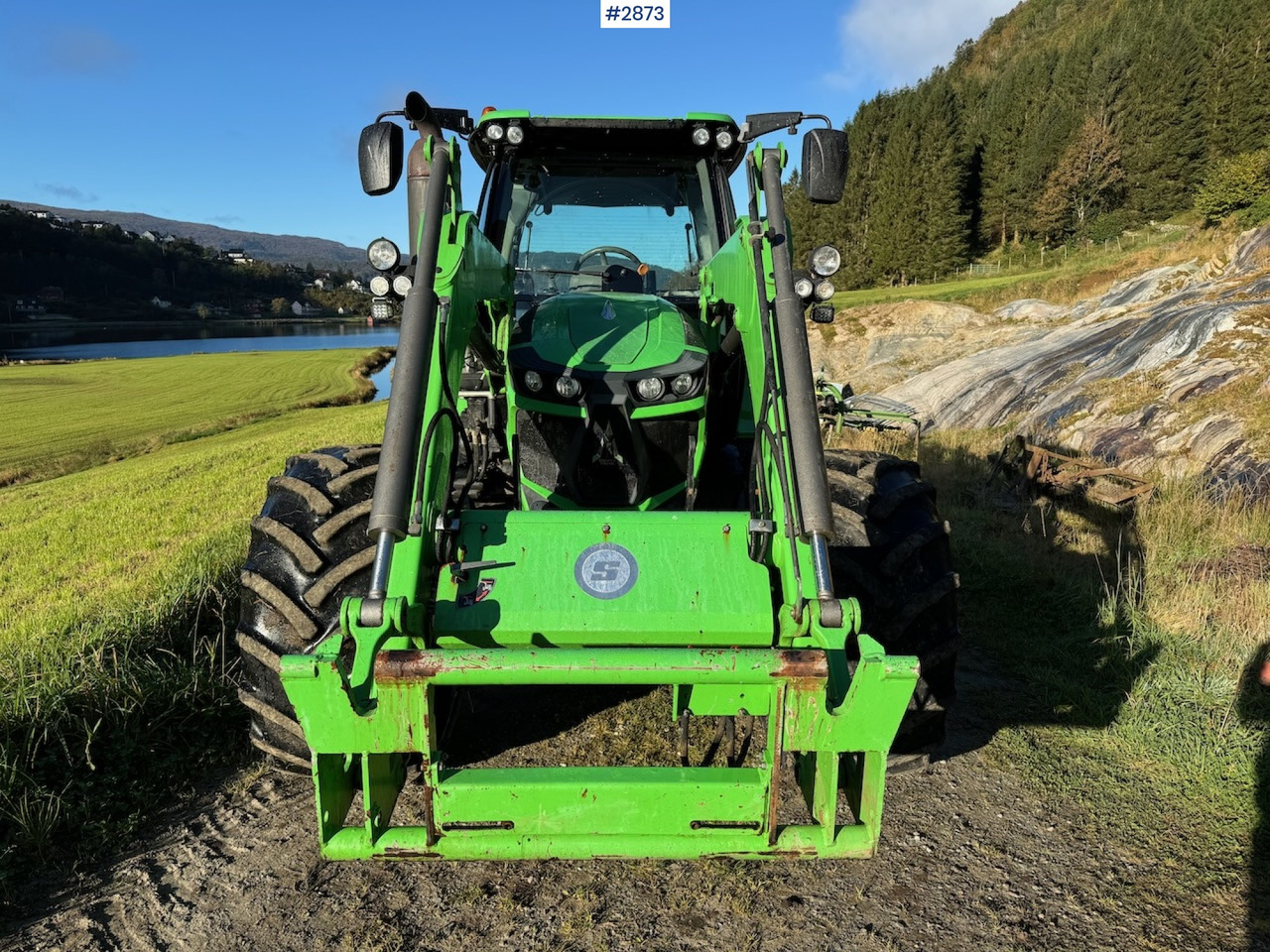 2019 Deutz-Fahr 6120 TV w/front loader and twin wheels - Farm tractor: picture 2 2019 Deutz-Fahr 6120 TV w/front loader and twin wheels - Farm tractor: picture 2