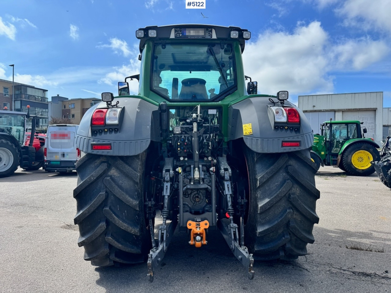 2019 Fendt 828 Vario w/ Front hydraulics and Front PTO. - Farm tractor: picture 5 2019 Fendt 828 Vario w/ Front hydraulics and Front PTO. - Farm tractor: picture 5