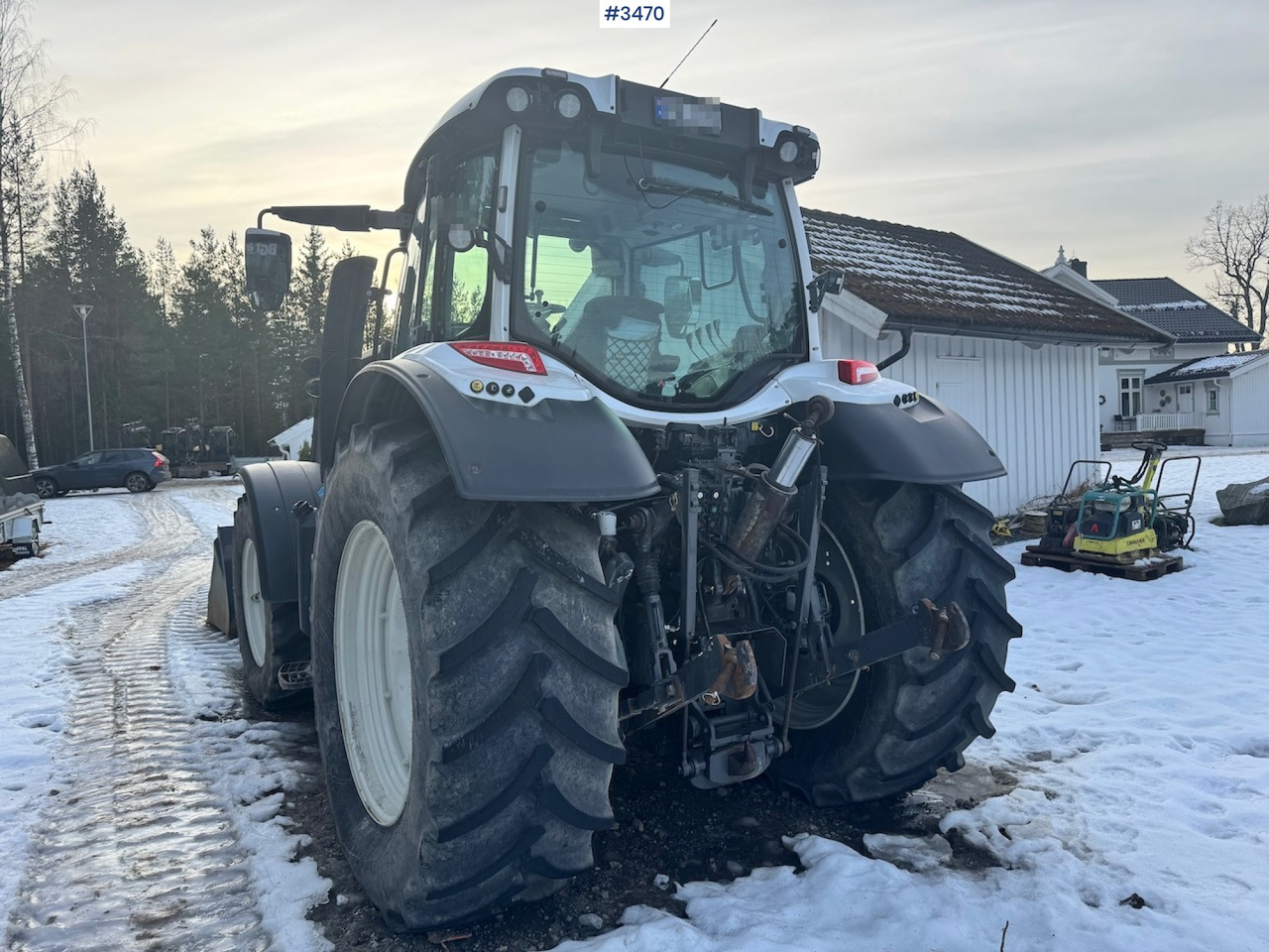 2019 Valtra N134 w/ Front loader and bucket. 900 hours! - Farm tractor: picture 4 2019 Valtra N134 w/ Front loader and bucket. 900 hours! - Farm tractor: picture 4