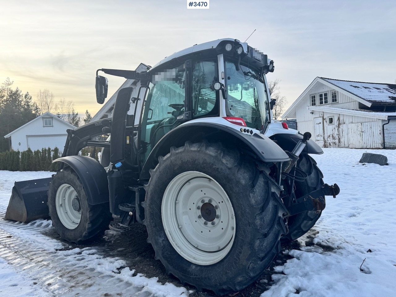 2019 Valtra N134 w/ Front loader and bucket. 900 hours! - Farm tractor: picture 3 2019 Valtra N134 w/ Front loader and bucket. 900 hours! - Farm tractor: picture 3