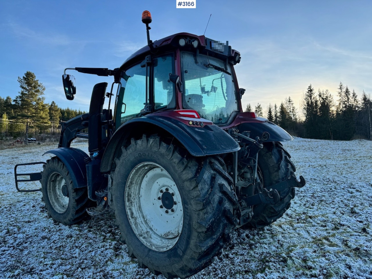 2019 Valtra N174 4x4 With front loader, snowplow blade, and 2 sets of tires. 2770 hours! - Farm tractor: picture 3 2019 Valtra N174 4x4 With front loader, snowplow blade, and 2 sets of tires. 2770 hours! - Farm tractor: picture 3