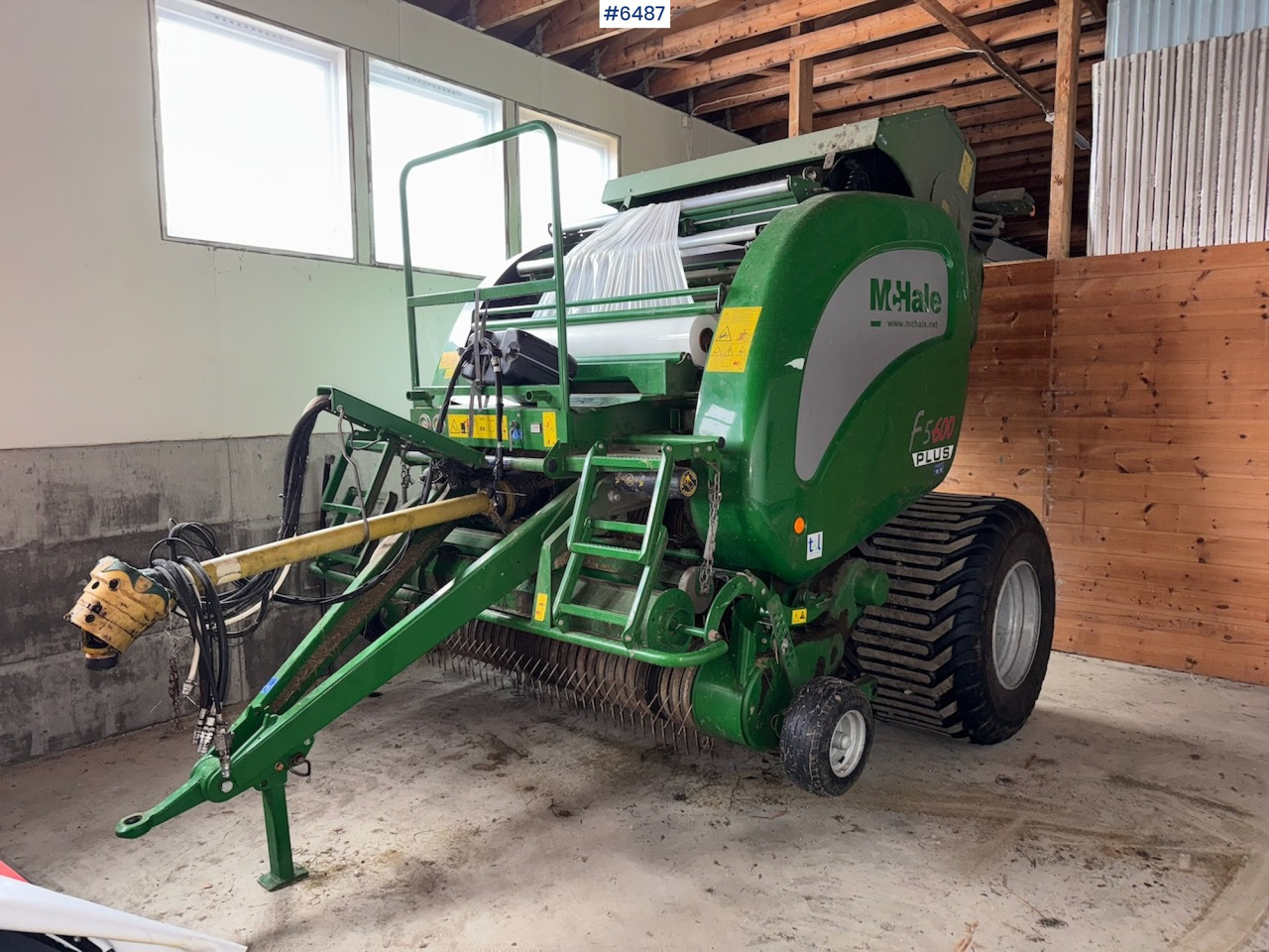 2021 McHale F5600 Plus w/ Camless Pick-Up and 710 Tires. - Hay and forage equipment: picture 1 2021 McHale F5600 Plus w/ Camless Pick-Up and 710 Tires. - Hay and forage equipment: picture 1