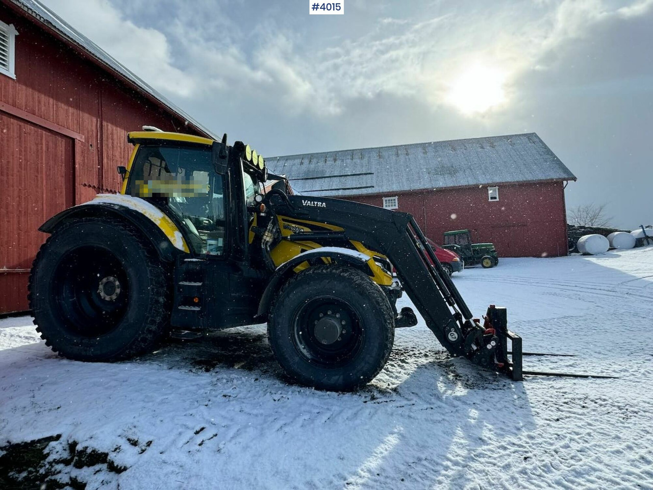 2021 Valtra T255 w/ Quicke G7s front loader - Farm tractor: picture 2 2021 Valtra T255 w/ Quicke G7s front loader - Farm tractor: picture 2