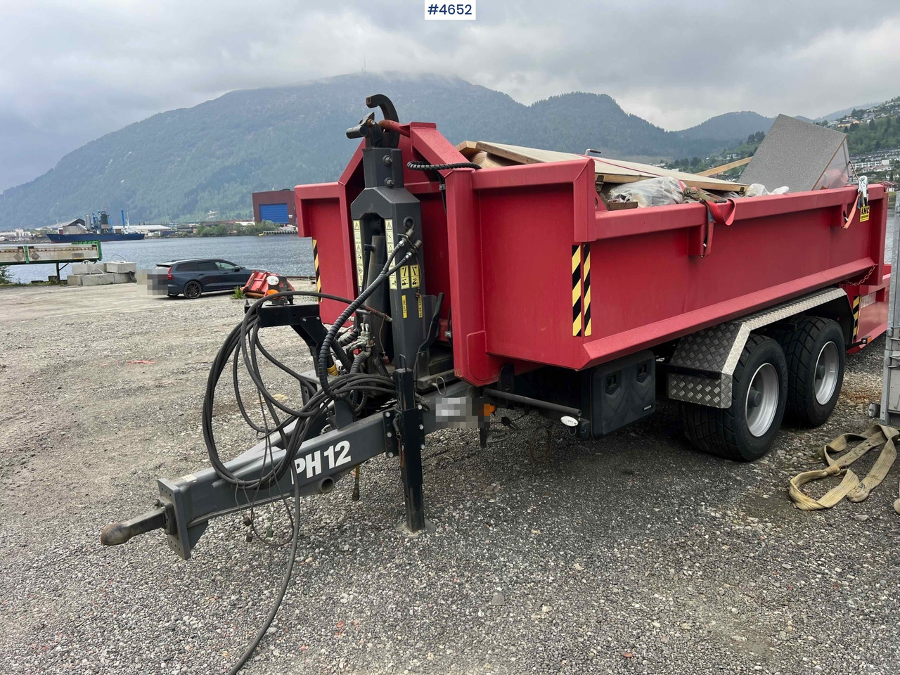 2022 Metaltech PH-12 hook trailer for tractor w/ 2 hook boxes - Farm tipping trailer/ Dumper: picture 2 2022 Metaltech PH-12 hook trailer for tractor w/ 2 hook boxes - Farm tipping trailer/ Dumper: picture 2