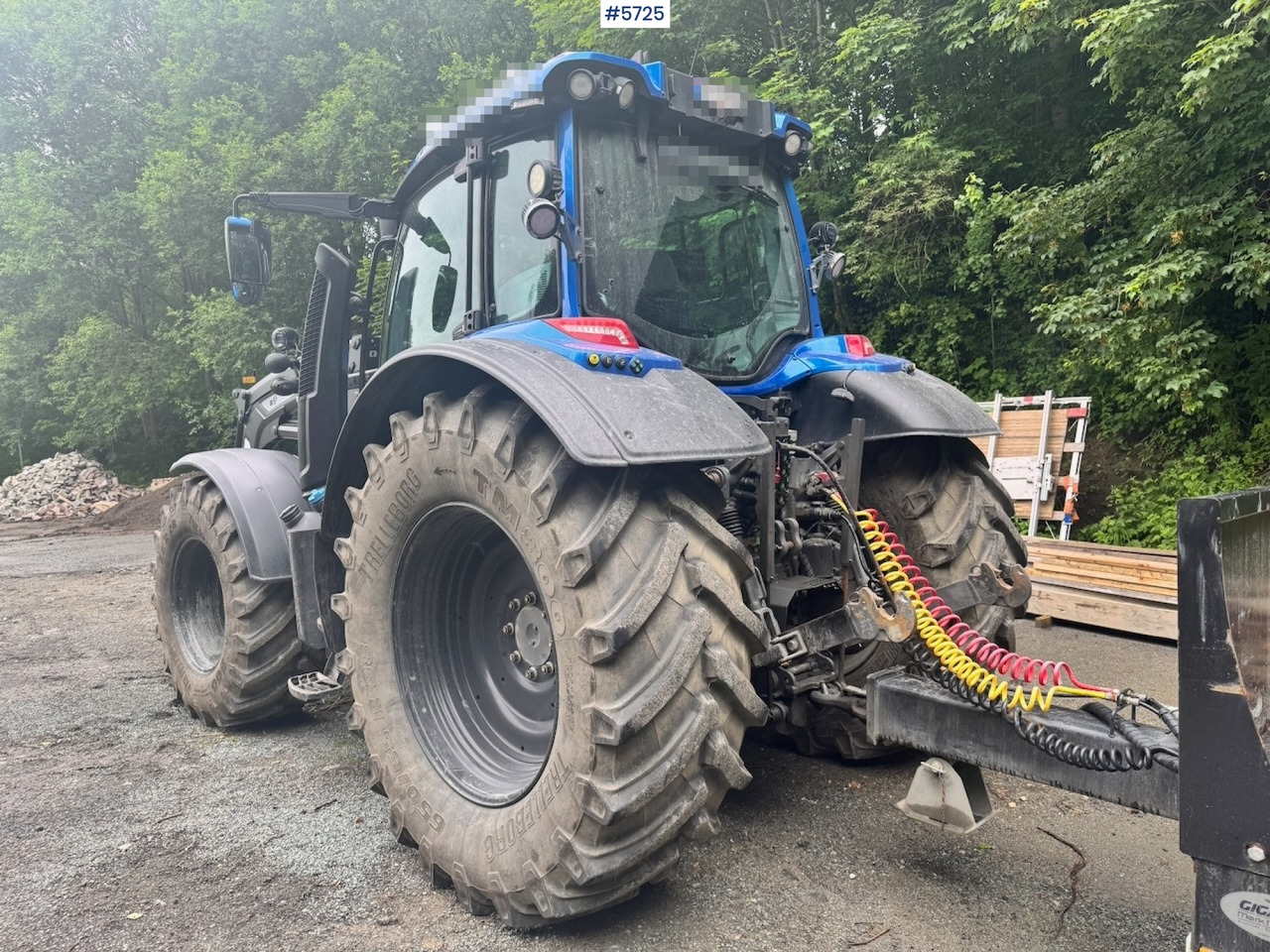 Farm tractor 2022 Valtra N175 4x4 w/ Front loader, Hydraulics, Bucket and Pallet forks. Overhauled.: picture 15 Farm tractor 2022 Valtra N175 4x4 w/ Front loader, Hydraulics, Bucket and Pallet forks. Overhauled.: picture 15