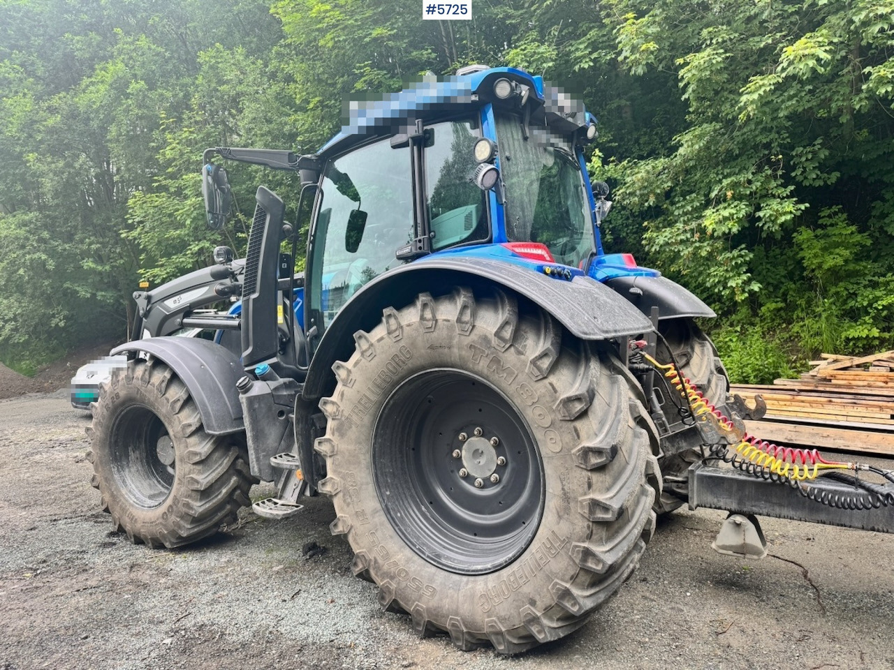 2022 Valtra N175 4x4 w/ Front loader, Hydraulics, Bucket and Pallet forks. Overhauled. - Farm tractor: picture 3 2022 Valtra N175 4x4 w/ Front loader, Hydraulics, Bucket and Pallet forks. Overhauled. - Farm tractor: picture 3