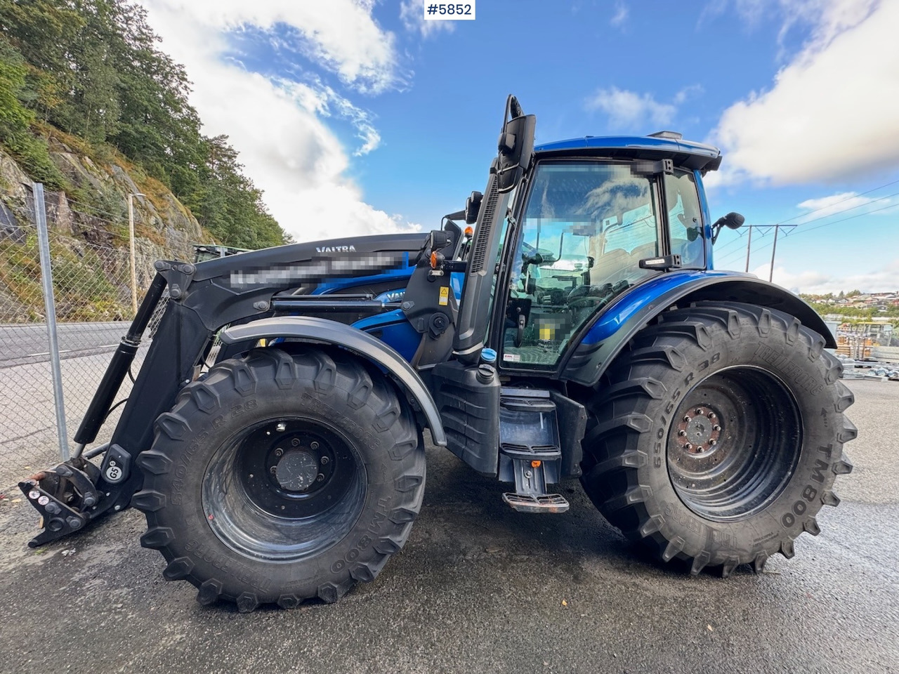 2022 Valtra N175 w/ front loader. - Farm tractor: picture 4 2022 Valtra N175 w/ front loader. - Farm tractor: picture 4