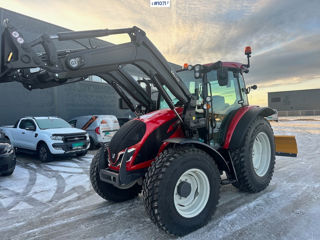2023 Valtra A95 4x4 Tractor w/ Front Loader, Plow and Back plow - Farm tractor: picture 2 2023 Valtra A95 4x4 Tractor w/ Front Loader, Plow and Back plow - Farm tractor: picture 2
