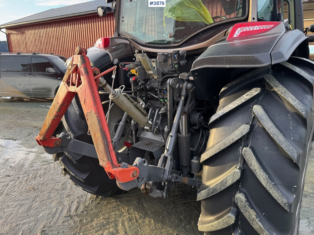 2023 Valtra G135 w/ G4S Front Loader, ONLY 575 hours! - Farm tractor: picture 5 2023 Valtra G135 w/ G4S Front Loader, ONLY 575 hours! - Farm tractor: picture 5