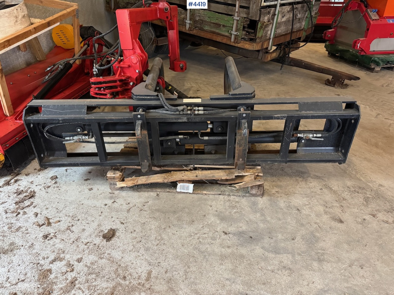 Ålø Square clamp - Hay and forage equipment: picture 5 Ålø Square clamp - Hay and forage equipment: picture 5