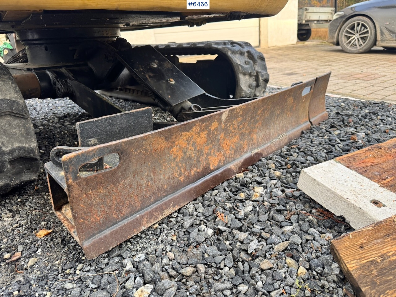 Leasing of Approx. 2004 CAT 301.8 Mini excavator w/ 4 buckets and grapple. Approx. 2004 CAT 301.8 Mini excavator w/ 4 buckets and grapple.: picture 6 Leasing of Approx. 2004 CAT 301.8 Mini excavator w/ 4 buckets and grapple. Approx. 2004 CAT 301.8 Mini excavator w/ 4 buckets and grapple.: picture 6