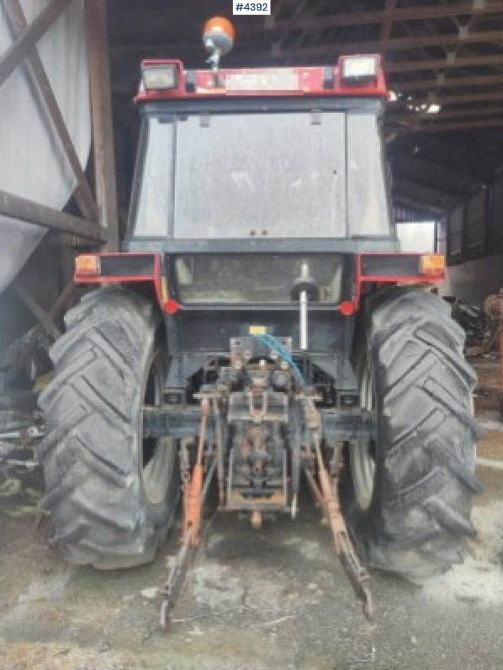 Case International 885XL 4x4 with trima loader - Farm tractor: picture 3 Case International 885XL 4x4 with trima loader - Farm tractor: picture 3