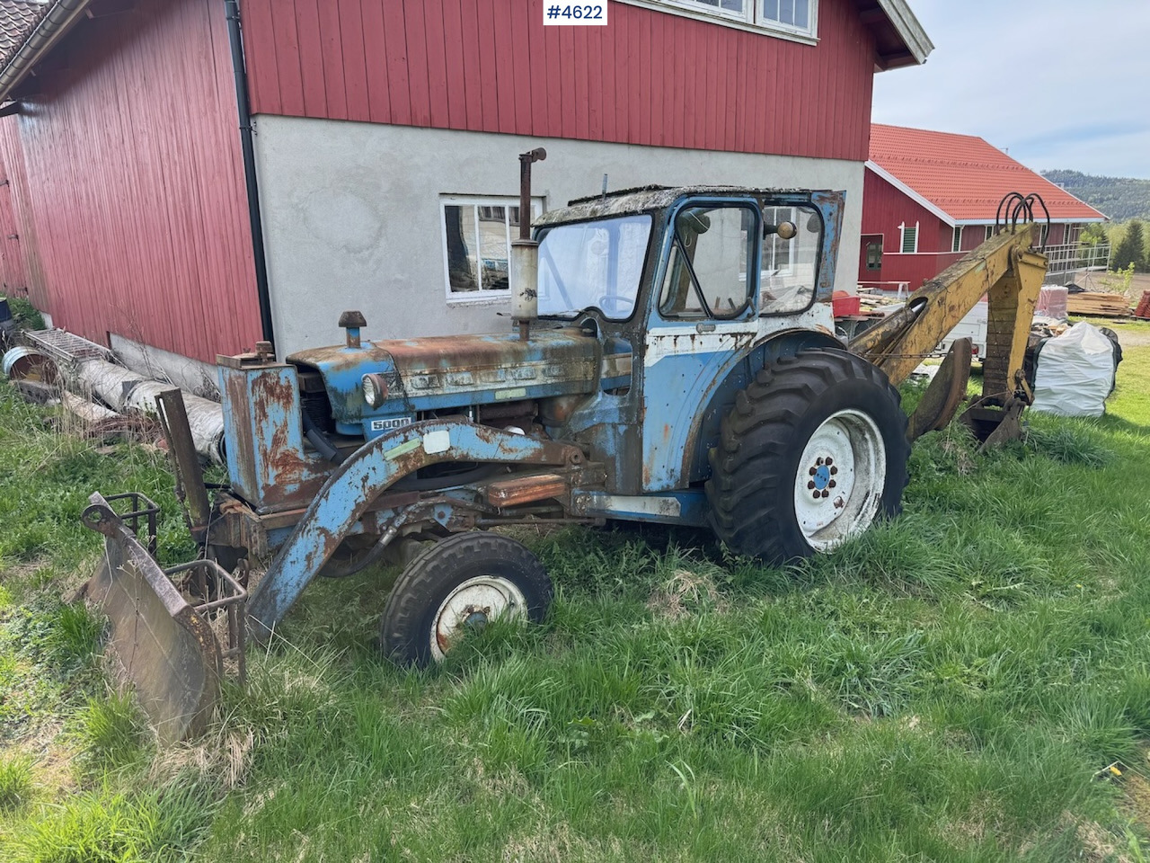 Ford 5000 Backhoe Loader. - Farm tractor: picture 1 Ford 5000 Backhoe Loader. - Farm tractor: picture 1