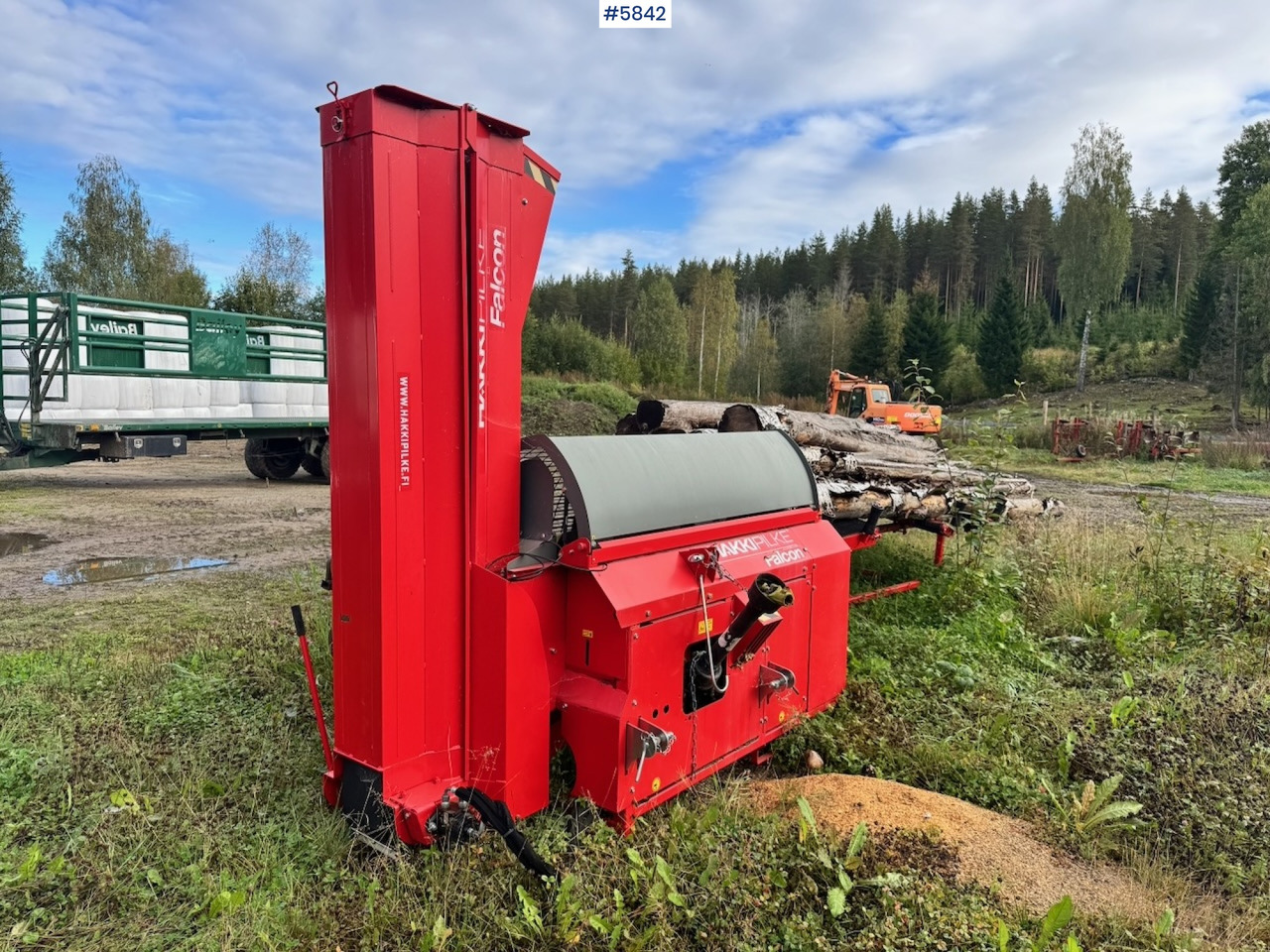 2018 Hakki Pilke Falcon 35 Wood chipper w/ feeding table. - Forestry equipment: picture 3 2018 Hakki Pilke Falcon 35 Wood chipper w/ feeding table. - Forestry equipment: picture 3